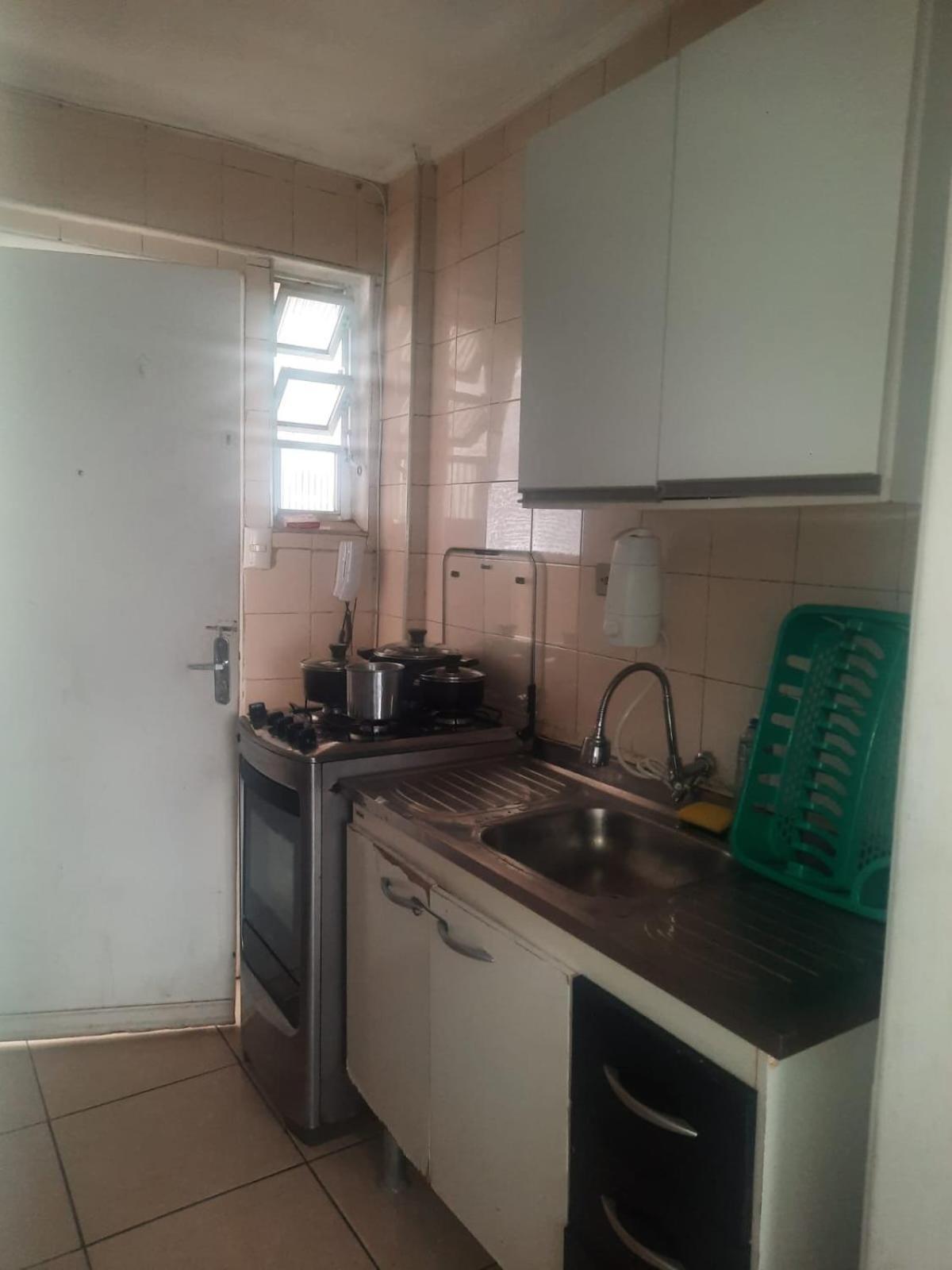 Apartment Em *