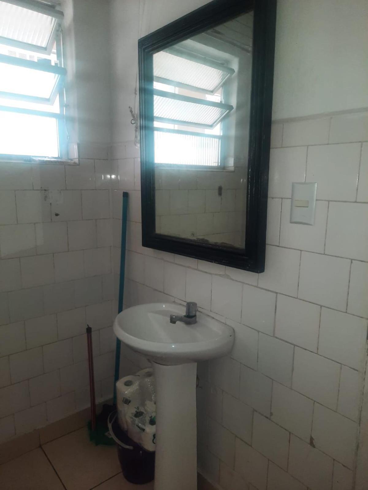 Apartment Em